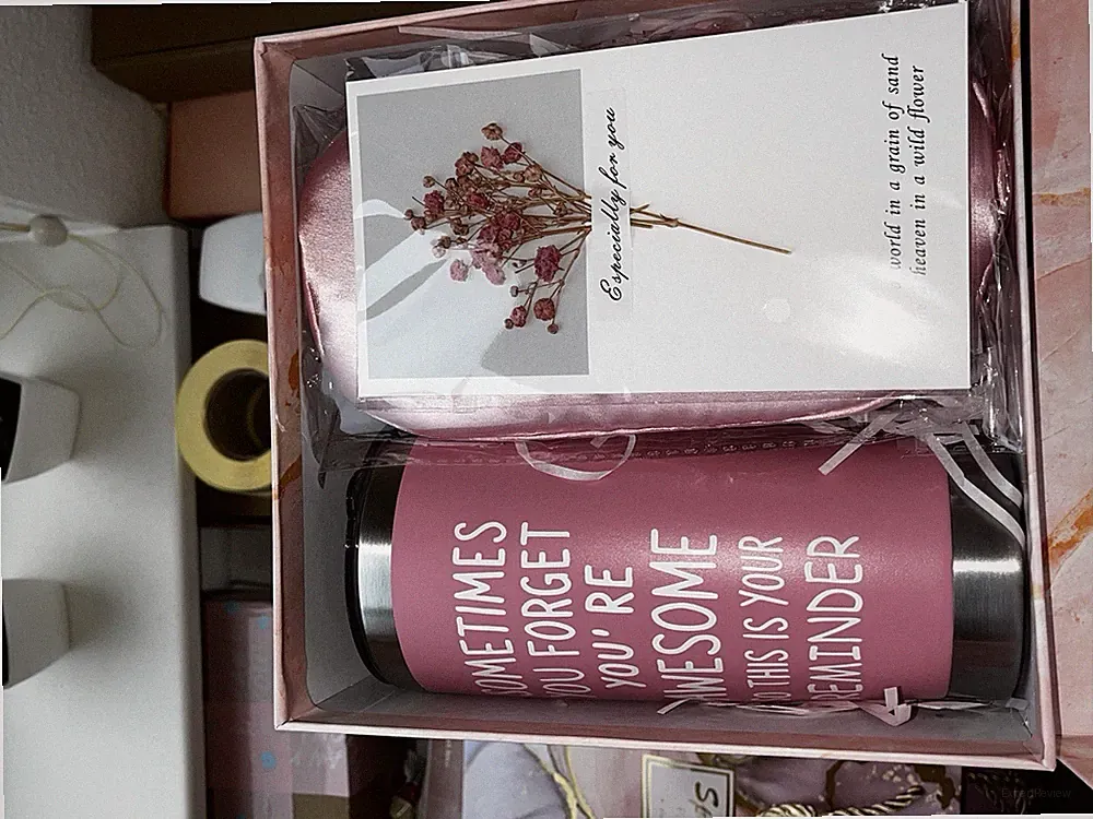 IL & ELLE Boutique Birthday Gift Box Set Bath Salt Candle Soap, Multicolor
